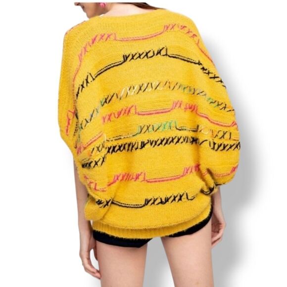 NEW Easel Whip Stitch Batwing Poncho Soft Sweater in Yellow Combo Size S/M - Picture 3 of 14